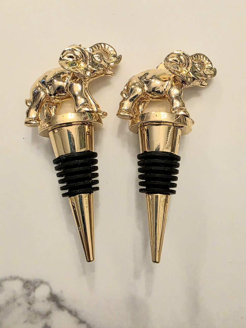 LILLY PULITZER Elephant Bottle Stoppers In Gold - Set of 2